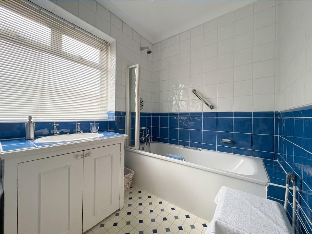 Marsh Lane, Mill Hill, NW7, Mill Hill